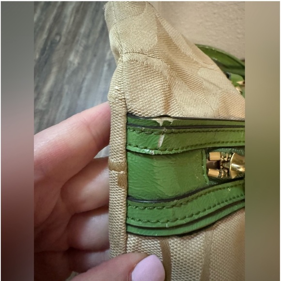 Coach Poppy St Patt Green and tan - Picture 6 of 11